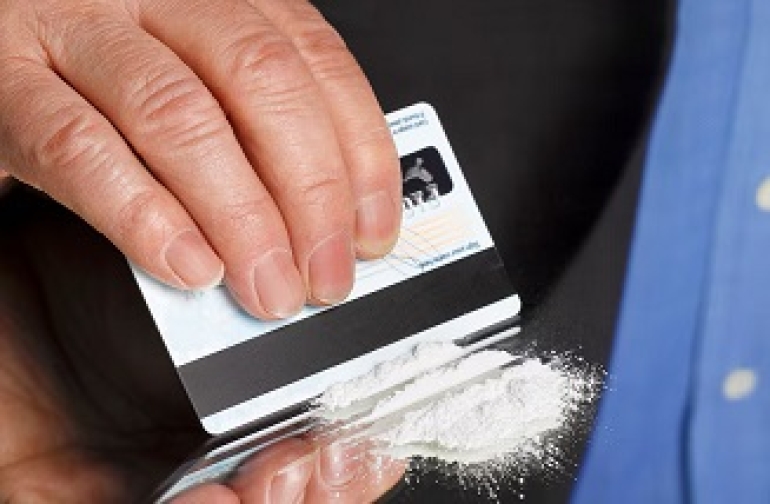 Proyecto para someter a narcotest a todos los funcionarios del Estado