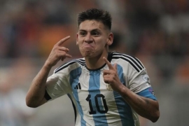 Argentina se mide ante Colombia en un partido exigente