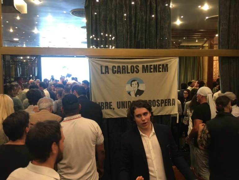 Así fue el primer acto de La Carlos Menem, con Zulemita y Kohan de invitados