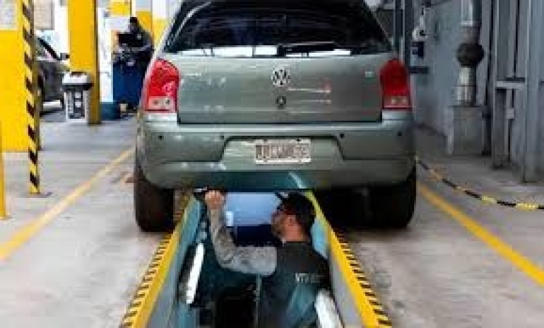 Todo vehículo con seguro y VTV podrá prestar servicios de transporte de pasajeros